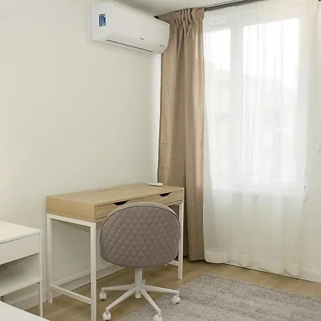 Apartamento Sea Garden - 2bd Flats With Desk & Balcony By Flat Mаnager *